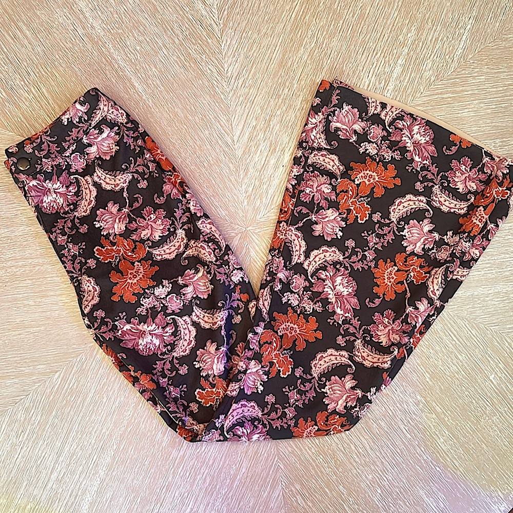 Forever 21 High Waisted Bell Bottoms Size Small